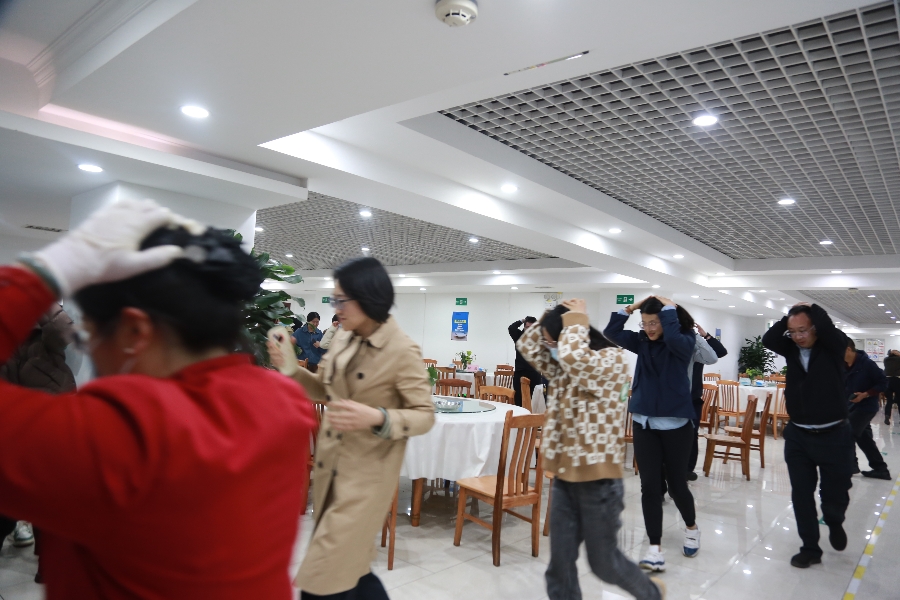 緊急疏散.jpg